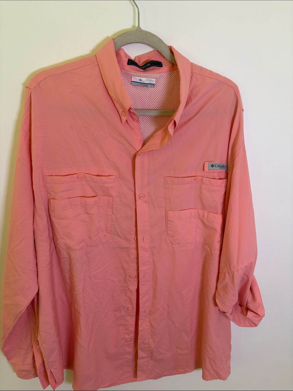 Columbia Coral Pink Fishing Shirt